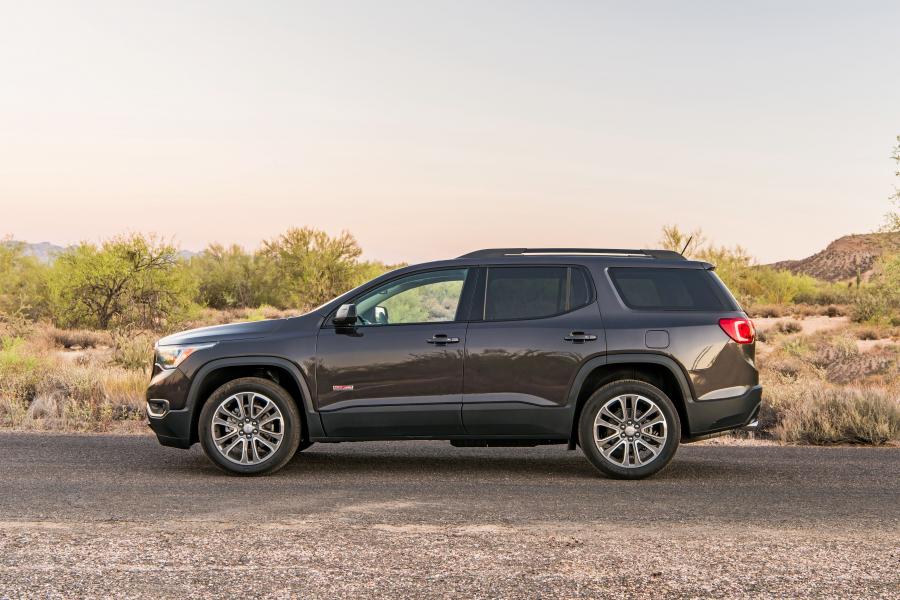  GMC Acadia All Terrain 2016 года  (фото 17 из 29)